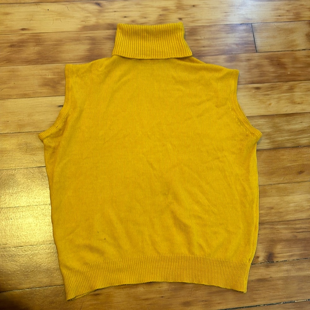 Classic casuals vintage turtle neck tank top